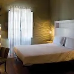 Gutkowski Hotel