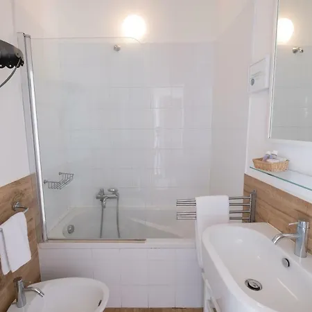 Gutkowski Сиракузы